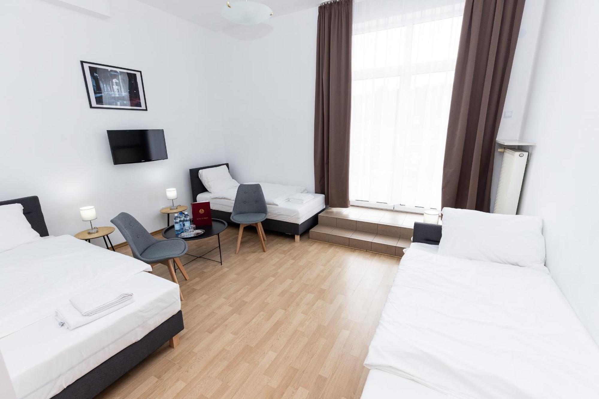 Hotel Tor Kielce Cminsk Luaran gambar